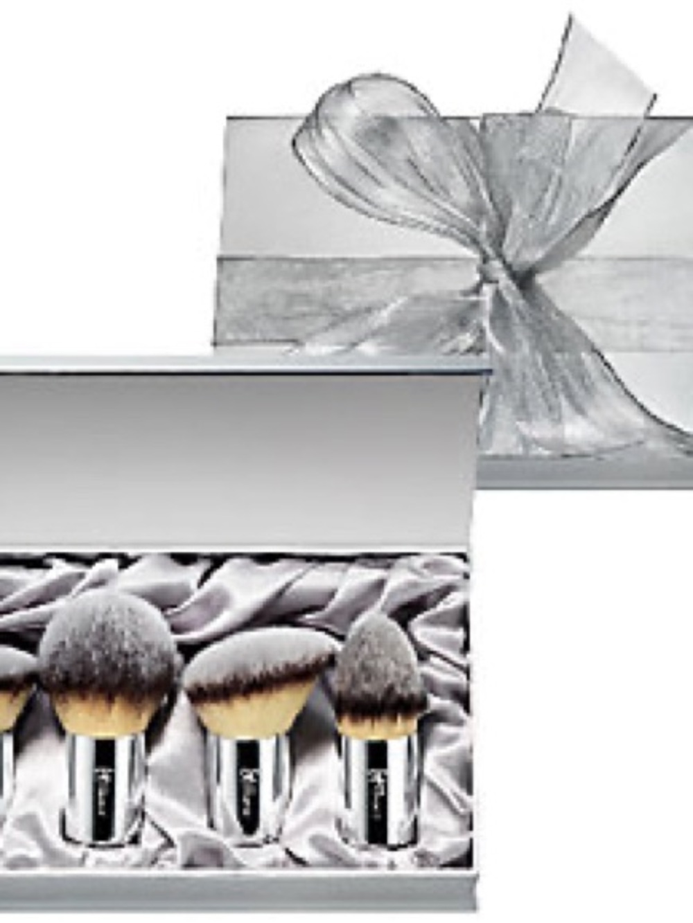 It Cosmetics Buki Brush Box set